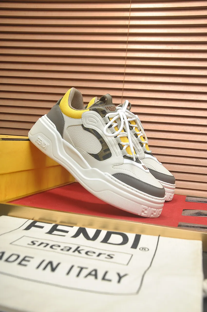 Men's shoes 💰600💶 [Fendi] The latest casual sports shoes 🔥 Many 💑 stars have the same style FD match. The original version is a one-to-one replica. Designer Kim Jones's first fendi match and Donkey brand Trainer basketball sneakers. Material: Original silk mesh. Lining: Breathable mesh. Packaging: Original 1:1 matching high-end packaging. Size: 38-45 (45 is custom-made and cannot be returned or exchanged)